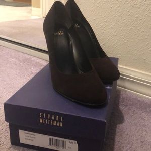 Stuart Weizman -Brown(cola)suede heels size 8 M